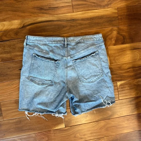 Old Navy Light Blue OG High Rise Denim Cutoff Shorts size 20 - Picture 2 of 3